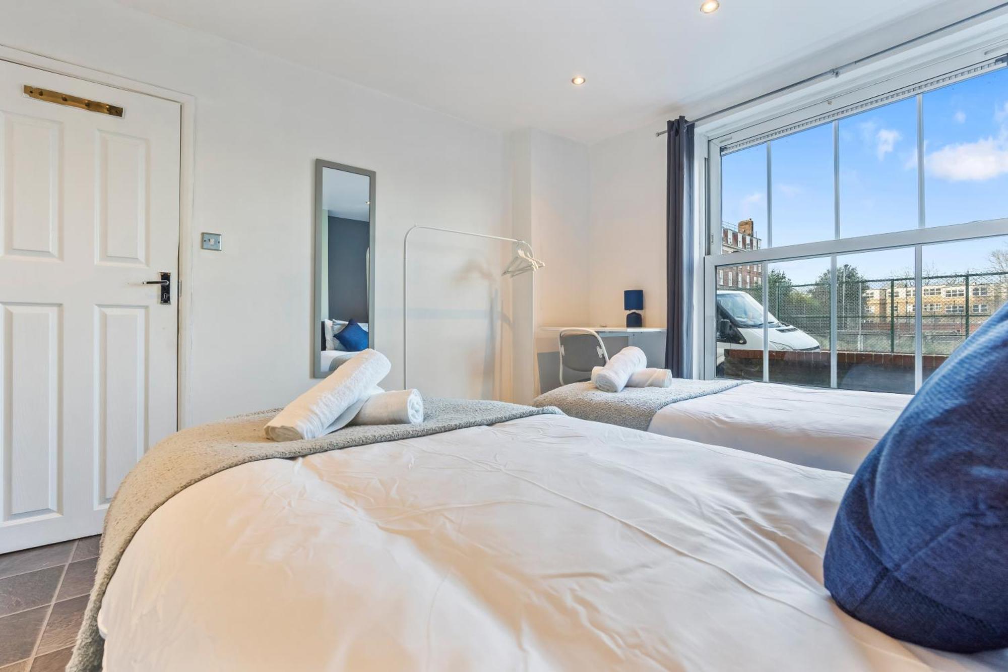 Impeccable 4-Bed House In Brixton London Villa Buitenkant foto